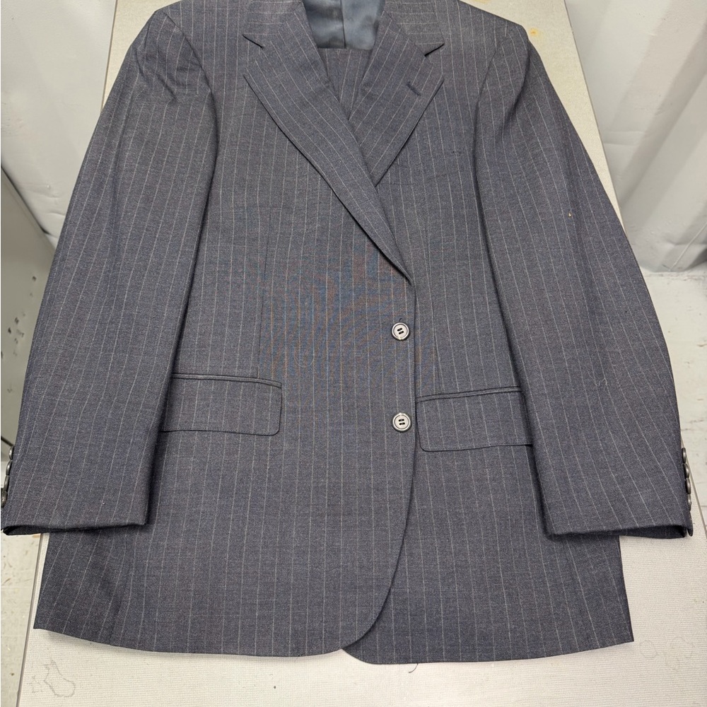 Assorted Men's Suits Collection (42Reg 36x29) - Picture 7 of 16